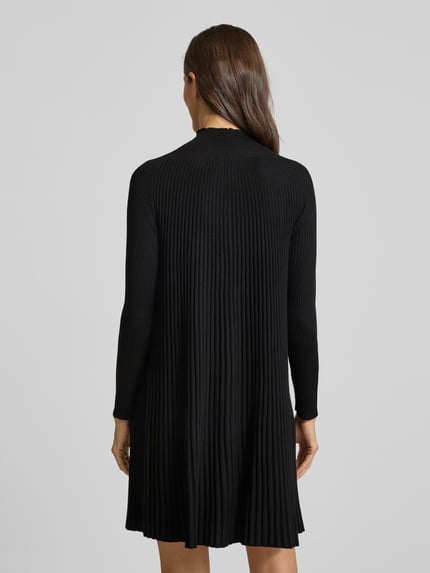 Hemisphere Knielanges Strickkleid aus Wolle mit Stehkragen Black 5