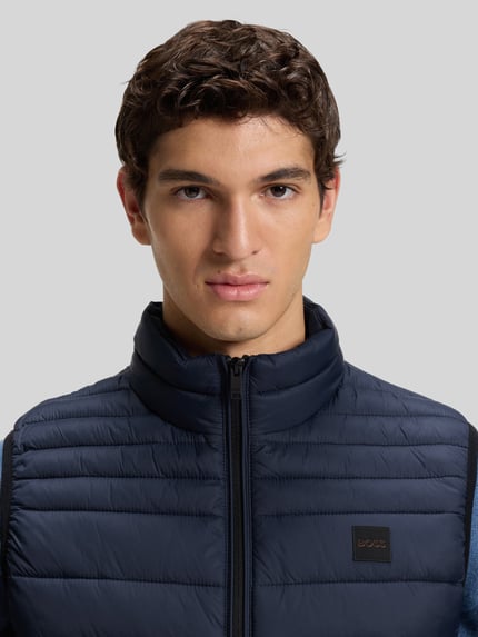 BOSS Orange Slim Fit Steppweste mit Label Patch Modell 'ODENO2' Black 3