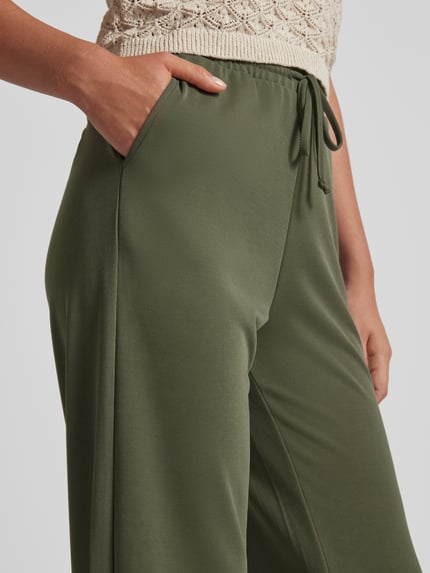 mbyM Straight Leg Stoffhose mit Eingrifftaschen Modell 'Berin' Khaki 3