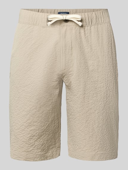Produktfoto, Shorts mit elastischem Bund und Eingrifftaschen von MCNEAL, beżowe, krój regular fit, strukturalna faktura, kieszenie boczne i z tyłu, elastyczny pas ze sznurkiem, szerokość w rozmiarze M 44 cm, długość nogawki wewnętrznej 26 cm
