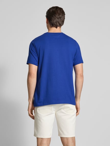 Tommy Hilfiger T-shirt o kroju regular fit z czystej bawełny Królewski niebieski 5