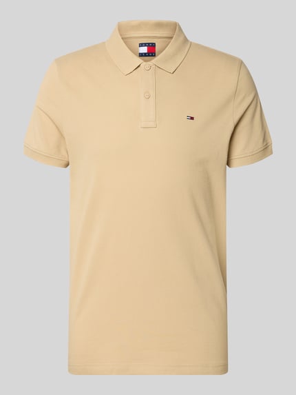 Produktfoto, Regular Fit Poloshirt Modell 'TJM SLIM PLACKET POLO EXT' von Tommy Jeans in Optik: Unifarben mit Logo-Stitching, Polokragen, 2-Knopf-Verschluss, Material: Reine Baumwolle