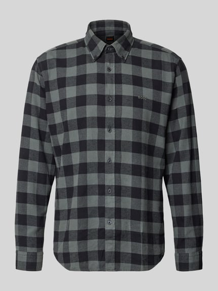Produktfoto, kariertes Regular Fit Freizeithemd aus reiner Baumwolle Modell 'Rickert_M' von BOSS Orange, schwarz-grau, glatte Textur, Herren Freizeithemd von BOSS Orange
