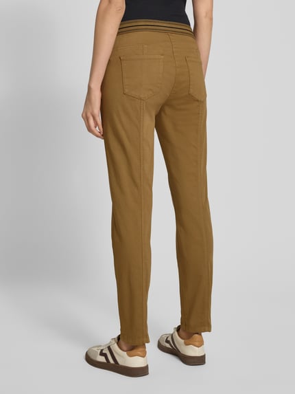Luisa Cerano Hose mit rückseitigen Teilungsnähten Camel 5