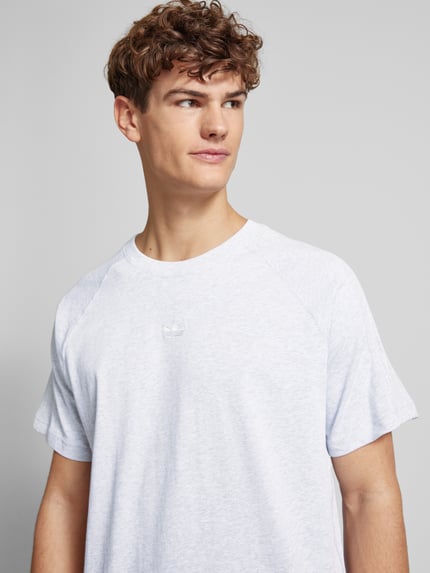 adidas Originals T-shirt z wyhaftowanym logo Jasnoszary 3