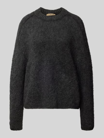 Produktfoto, Strickpullover mit gerippten Abschlüssen van Smith and Soul, zwart, los model, ronde hals, zachte textuur, wolmix