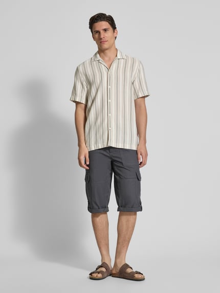 Christian Berg Men Bermudas mit Cargotaschen Dunkelgrau 1