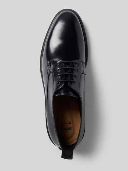 Produktfoto, czarne buty sznurowane z naturalnej skóry model 'Calev_Derb' od BOSS, błyszcząca faktura, Herren Schnürschuhe von BOSS