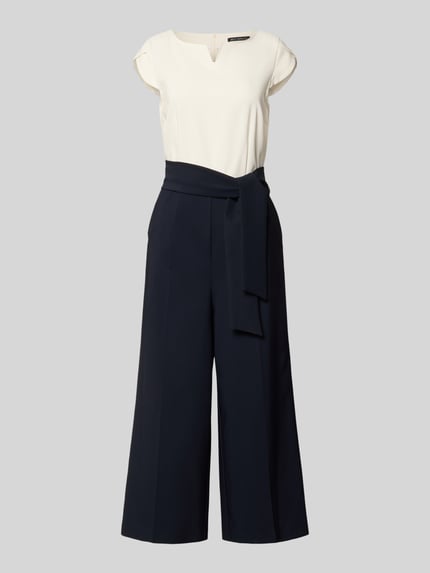 Produktfoto, Jumpsuit mit Bindegürtel von Betty Barclay im Material-Mix mit Stretch-Anteil, taillierter Schnitt, Zweifarbdesign navy-creme