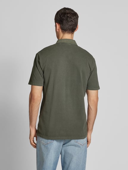 Armani Exchange Poloshirt mit kurzer Knopfleiste Oliv 5