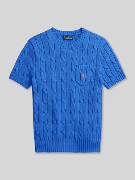 Produktfoto, Slim Fit Kurzarmpullover mit Label-Stitching von Polo Ralph Lauren in leuchtendem Blau, Strick-Optik, reine Baumwolle, Logo-Stitching auf Brusttasche, elastische Abschlüsse, Rundhalsausschnitt