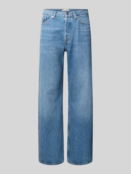 Produktfoto, blaue Jeans im Used-Look Modell 'Type 2' von Wood Wood aus reiner Baumwolle, Relaxed Fit, sichtbare Eingrifftaschen