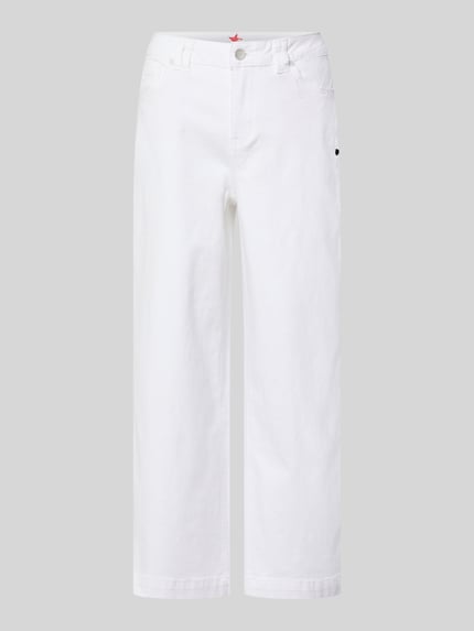 Produktfoto, witte dames jeans van Buena Vista in katoenmix met stretch, wide leg fit, model 'Kate', 5-pocketmodel, labeldetail
