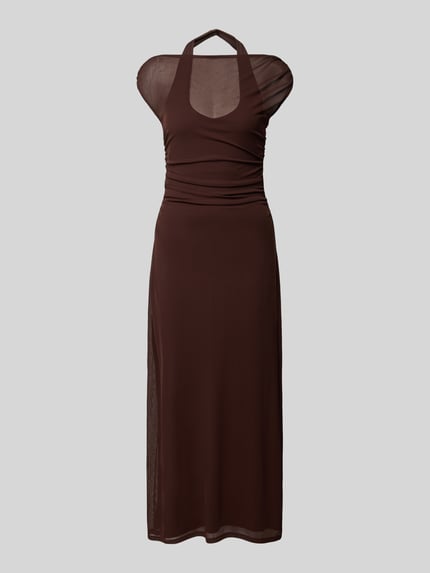 Produktfoto, Midikleid in Layering-Optik von Forever New, bruin, recht model, transparante lagen, halternek, plooien, maat 36, gladde textuur