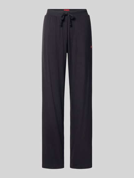 Relaxed Fit Sweathose aus Modal-Mix Modell 'HUGO HEART' Shop The Look MANNEQUINE