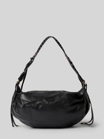 Produktfoto, Shoulder Bag mit Reißverschluss Modell 'TIN' von MANGO, schwarze Lederoptik, Ziernähte, Nietenbesatz, strukturierte Oberfläche
