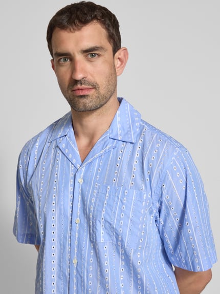 Scotch & Soda Regular Fit Freizeithemd mit Lochstickerei Hellblau 3