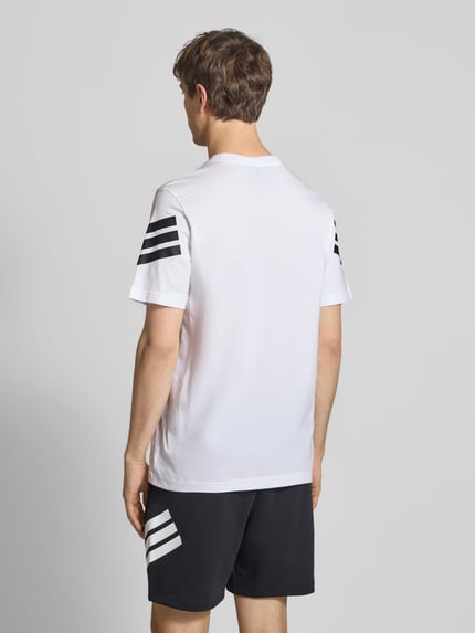 adidas Sportswear t-shirt o kroju regular fit z czystej bawełny Biały 5