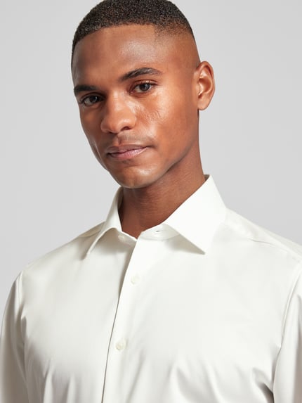 OLYMP Level 5 Slim Fit Businesshemd in Premiumqualität Ecru 3