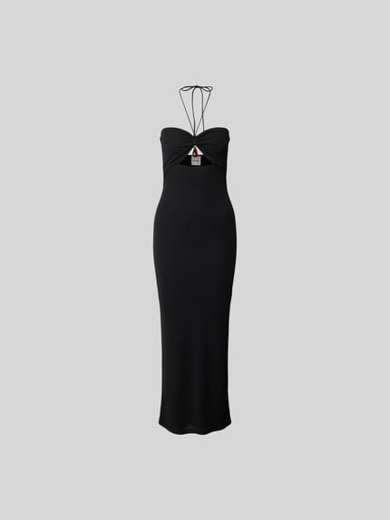Produktfoto, Slim Fit Midikleid mit Zierstein-Detail von Nanushka, czarna sukienka midi z ozdobnym kamieniem, krój slim fit, rozporek, wycięcie, wiązanie na szyi, całkowita długość w rozmiarze S: 117 cm, szerokość klatki piersiowej w rozmiarze S: 33 cm, szerokość w talii w rozmiarze S: 29 cm