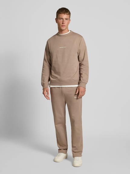 JACK & JONES Sweatshirt mit Rundhalsausschnitt und Label-Stitching Beige 1