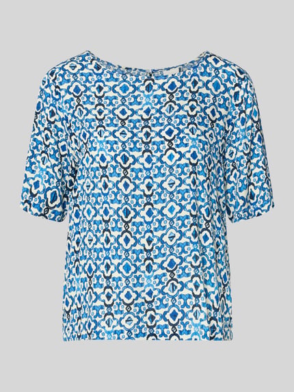 Produktfoto, Blusenshirt aus Viskose mit 1/2-Arm Modell 'MARRAKECH' von ICHI im Regular-Fit mit Allover-Look und Rundhalsausschnitt auf grauem Hintergrund