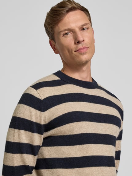 FTC Cashmere Kaschmirpullover mit Rundhalsausschnitt Marine 3