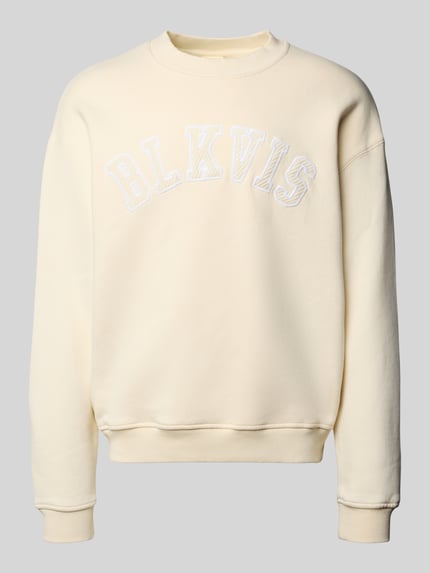 Produktfoto, Sweatshirt mit Logo und Rundhalsausschnitt von BLKVIS in Creme, Relaxed-Fit aus reiner Baumwolle, strukturierte Oberfläche