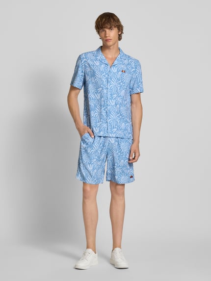 ellesse Relaxed Fit Shorts mit Logo-Badge Modell 'SCORCHANO' Hellblau 1