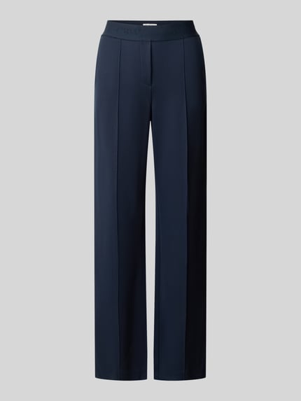 Produktfoto, Wide Fit Marlenehose aus elastischem Viskose-Mix von Christian Berg Woman in Dunkelblau, Bügelfalten, Eingrifftaschen, glatte Oberfläche