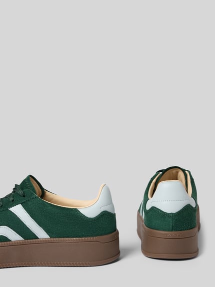 Produktfoto, Sneaker aus echtem Rindsleder Modell 'Cuzmani' von GANT, grün mit weißen Details, braune Sohle, Damen Sneaker von GANT