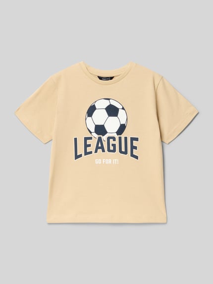 Produktfoto, Regular Fit T-Shirt mit Motiv-Print von Mayoral, beige, Motiv-Print mit Fußball, reine Baumwolle, Rundhalsausschnitt, Rückenlänge bei Größe 116 45 cm