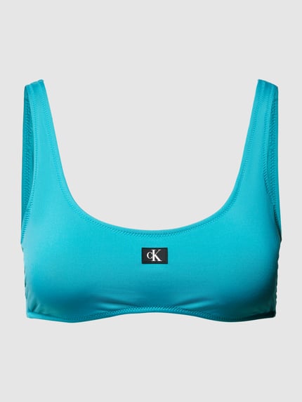 Bikini-Oberteil mit Label-Badge Modell 'MONOGRAM' Shop The Look MANNEQUINE