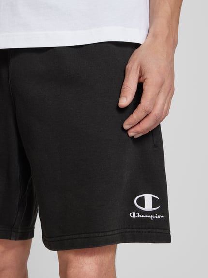Champion Bermudy o kroju regular fit z wyhaftowanym logo BLACK 3