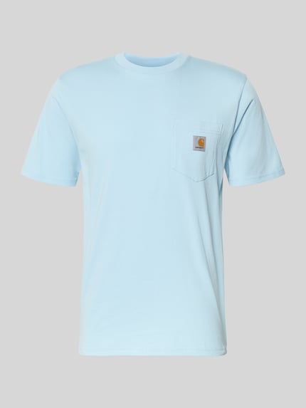 Produktfoto, Regular Fit T-shirt met Logopatch van Carhartt Work In Progress in lichtblauw, borstzak, ronde hals, puur katoen, maat M ruglengte 70 cm