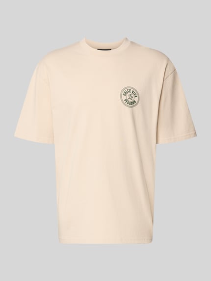 Produktfoto, Oversized T-Shirt mit Label-Print von Pegador, Herren T-Shirt aus Reine Baumwolle, Rundhalsausschnitt, beige, strukturierte Oberfläche, Rückenlänge bei Größe M 72 cm