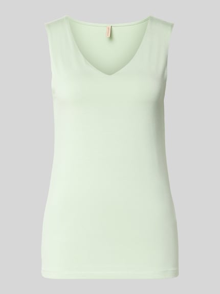 Productfoto, Top met V-hals model 'Marica' van Soyaconcept, mintgroen, lyocell-elastaanmix, slim fit, ruglengte maat S: 60 cm