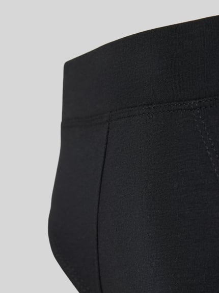 Produktfoto, Slip im 3er-Pack von Christian Berg Men aus schwarzem Baumwoll-Modal-Elasthan-Mix mit elastischem Bund, glatte Oberfläche
