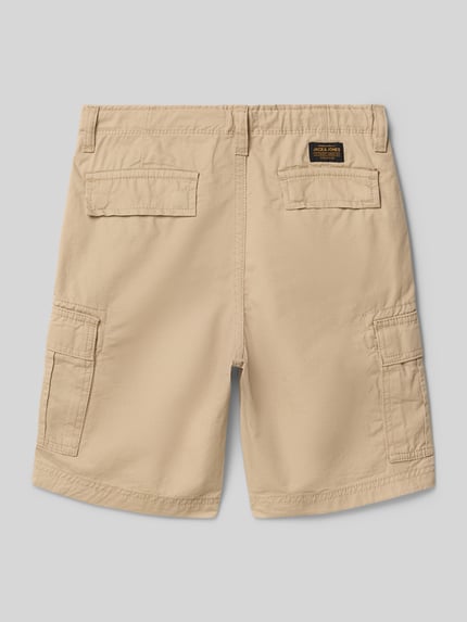 Productfoto, Regular Fit Shorts met logo-patch model 'Cole' van Jack & Jones, katoenen kindershort met cargozakken in beige, context: rechte pasvorm, knoop- en ritssluiting, verstelbare taille, maat 140 taillewijdte 32 cm, binnenbeenlengte 44 cm, enkelvoud