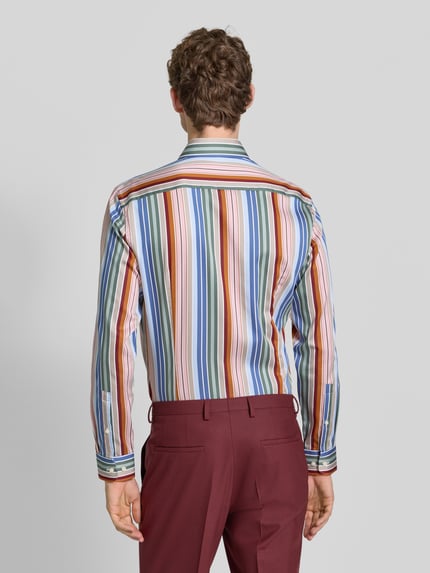 Jake*s Slim Fit Businesshemd aus Baumwolle mit Kentkragen Bordeaux 5