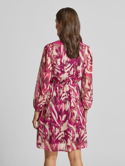 ZABAIONE Knielanges Kleid mit V-Ausschnitt Fuchsia 5