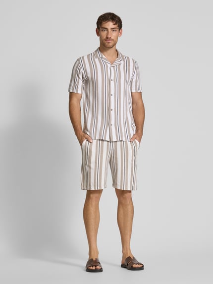 Lindbergh Relaxed fit korte broek met structuurmotief, model 'terry' Zand - 1