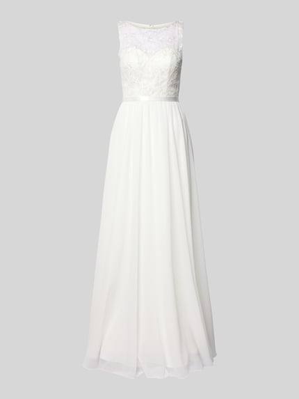 Produktfoto, długie białe wieczorowe Abendkleid mit Spitze und Taillenband od Luxuar, koronkowa góra, okrągły dekolt, wiązanie w talii, tkanina lekko połyskująca