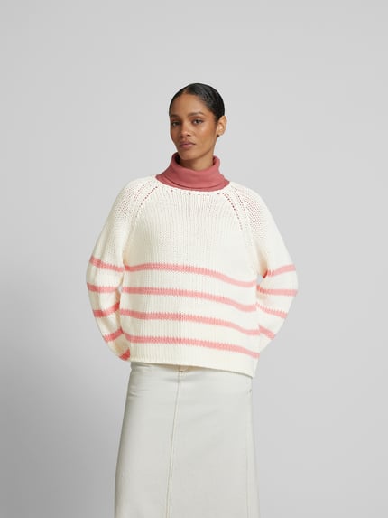 Juvia Oversize’owy sweter z wełny o dzianinowym wyglądzie Beżowy 4