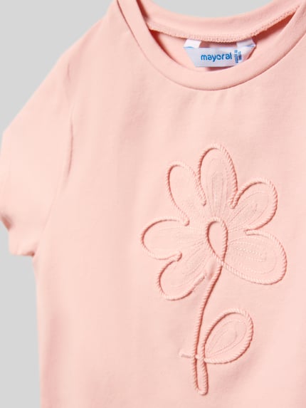 Productfoto, T-Shirt met florale stitching van Mayoral, katoen-elastaanmix, rechte fit, ronde hals, textuurdetails op lichtroze stof