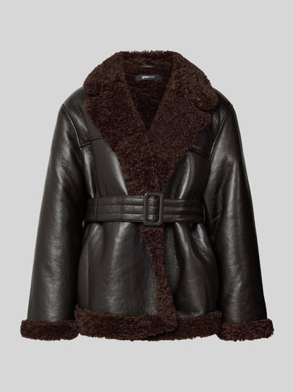 Gina Tricot Regular Fit Jacke in Leder-Optik Modell 'Teddy' Dunkelbraun 2