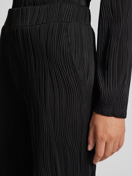 Moves Wide Leg Stoffhose mit Strukturmuster Modell 'Evisa' Black 3