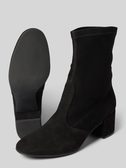 Productfoto, Stiefeletten met Blokhak van Högl in zwarte suèdelook met gladde zool, afgeronde pasvorm, hakhoogte maat 39: 6 cm, schachthoogte: 19 cm, schachtbreedte: 12 cm