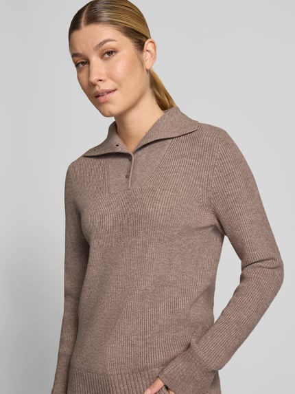 Christian Berg Woman Sim Fit Pullover aus Viskose-Mix Mittelbraun Mel 3