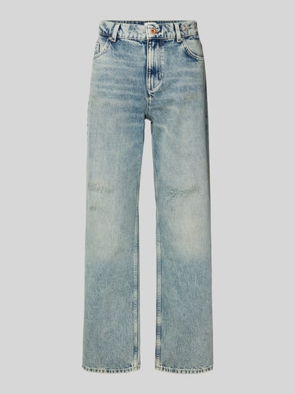 Produktfoto, jasnoniebieska Jeans mit 5-Pocket-Design Modell 'Madison' od Mustang, czysta bawełna, luźny krój, widoczna tekstura tkaniny